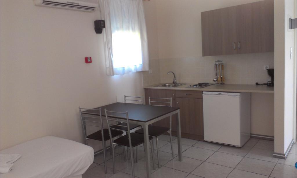 Iro Apartments Paralia Agias Foteinis Номер фото