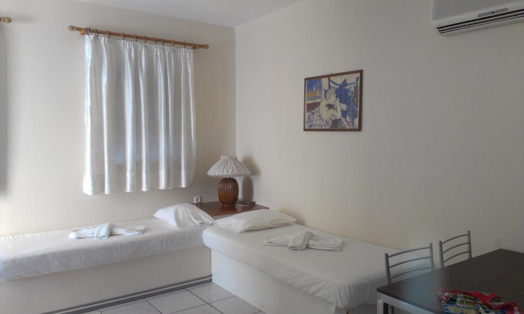 Iro Apartments Paralia Agias Foteinis Номер фото