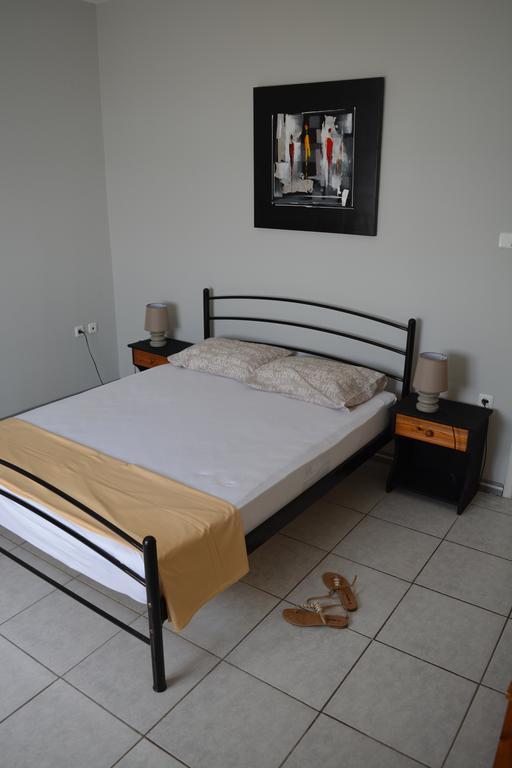 Iro Apartments Paralia Agias Foteinis Экстерьер фото
