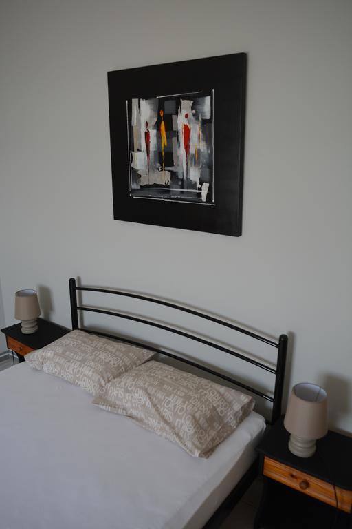 Iro Apartments Paralia Agias Foteinis Экстерьер фото