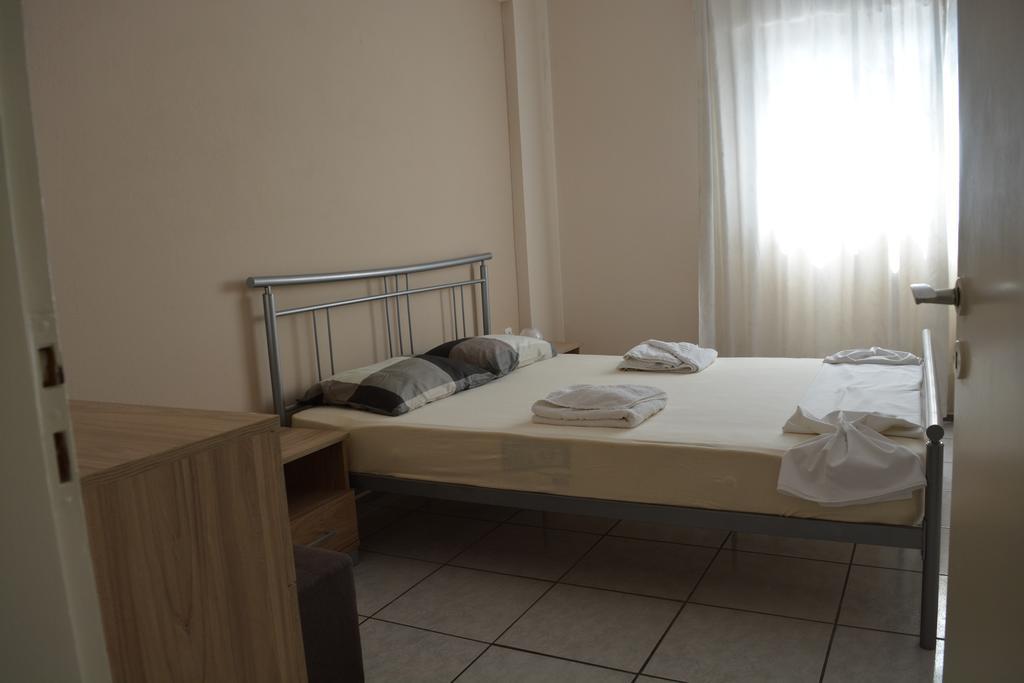 Iro Apartments Paralia Agias Foteinis Экстерьер фото